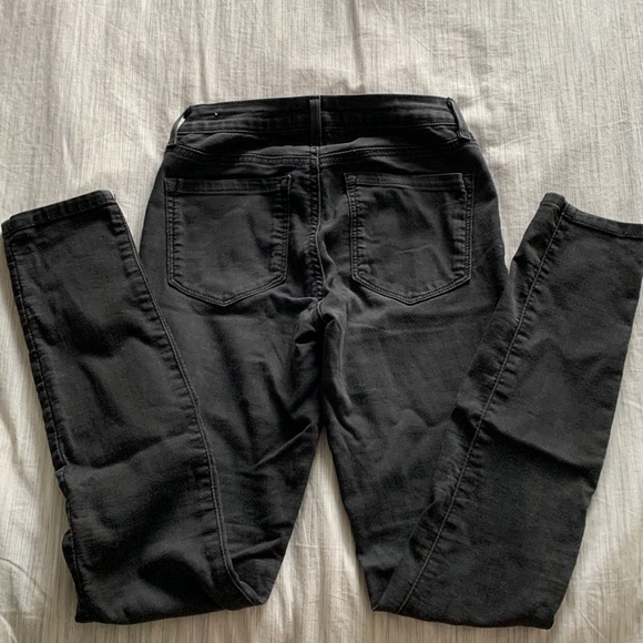 Jessica Simpson Kiss Me Supper Skinny Black Jeans - Picture 2 of 3